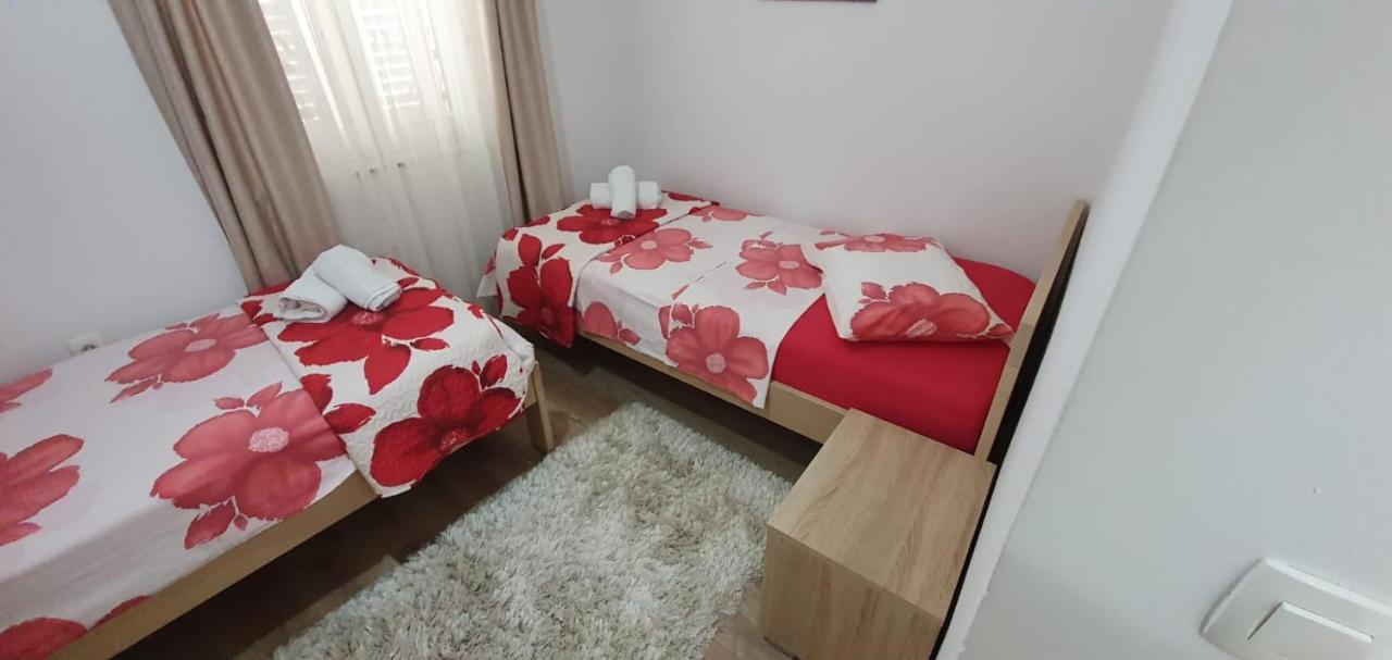 Apartments Agata 시베니크 외부 사진